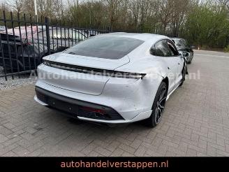 Porsche Taycan Sport 93KWH Sport-Design-Paket picture 11