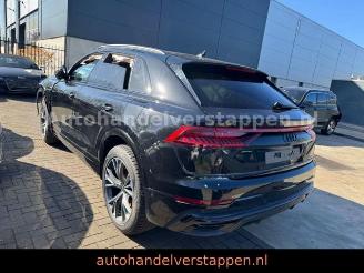 Voiture accidenté Audi Q8 60 TFSIe Quattro competition plus S-LINE 2023/8