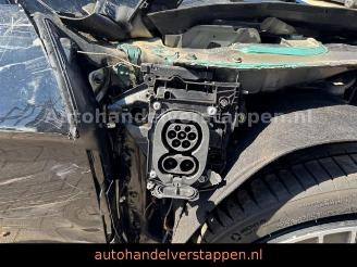 Porsche Taycan Sport Chrono Bose ACC GlasDach 93KWH picture 18