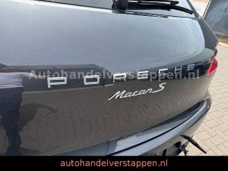 Porsche Macan S 3.0L Diesel PDK Panorama Leder 20'' picture 8