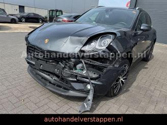 Porsche Macan S 3.0L Diesel PDK Panorama Leder 20'' picture 10
