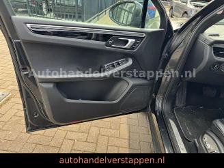 Porsche Macan S 3.0L Diesel PDK Panorama Leder 20'' picture 20