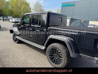 Jeep Gladiator Launch Edition 4WD Pick up picture 3