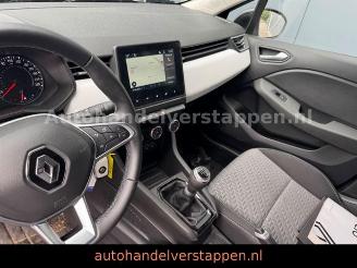 Renault Clio V TCE 90 Evolution Facelift picture 22