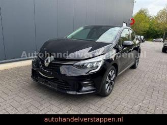 Avarii autoturisme Renault Clio V TCE 90 Evolution Facelift 2022/12