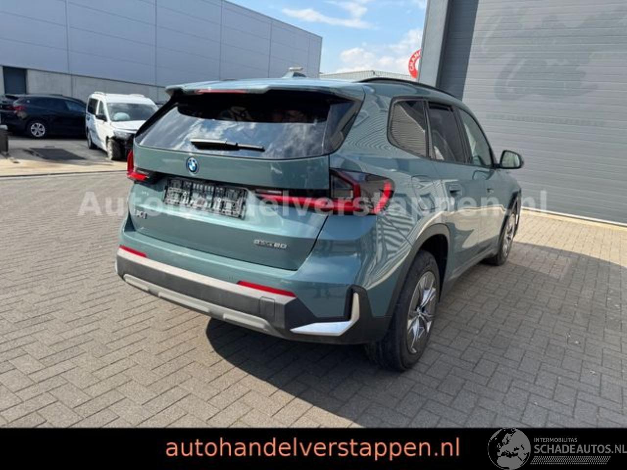 BMW iX1 20 eDrive 67KWH -150KW- Premium-Paket