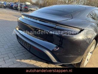 Porsche Taycan 350KW Panorama Leder CAM 93KWH picture 3