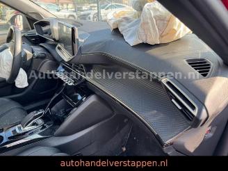 Peugeot 2008 e- - GT - 136PS Automatik Elixir Rood picture 12