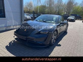 Avarii autoturisme Porsche Taycan Sport Chrono Bose ACC GlasDach 93KWH 2021/8