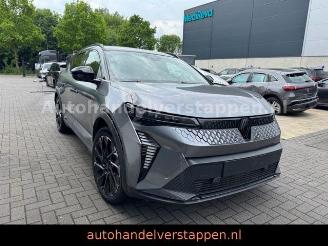 Vaurioauto  passenger cars Renault Scenic E-Tech Electric 220 Long R. Esprit Alpine 2024/12