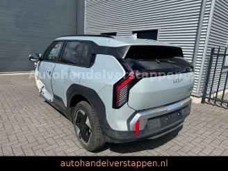 Kia EV3 150 kW 81KWH BATTERY  BUSINESS PLUS picture 3