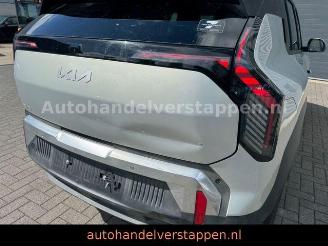 Kia EV3 150 kW 81KWH BATTERY  BUSINESS PLUS picture 4