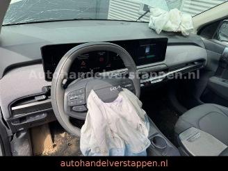 Kia EV3 150 kW 81KWH BATTERY  BUSINESS PLUS picture 32