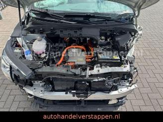 Kia EV3 150 kW 81KWH BATTERY  BUSINESS PLUS picture 25