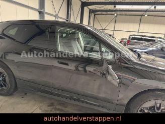 BMW iX 40 xDrive 77KWH 240KW Leder Navi LED picture 11