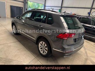 Volkswagen Tiguan 2.0 TDI 110KW LIFE DSG Panorama picture 2