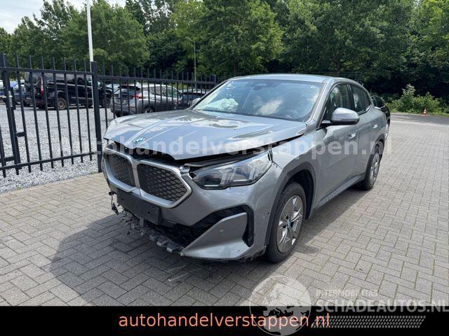 BMW iX2 20 eDrive 150KW 67KWH Navi LED