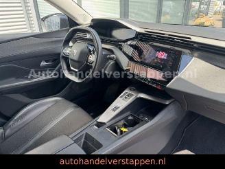 Peugeot 308 III Allure Pack Blue-HDI FAP Automatik picture 12