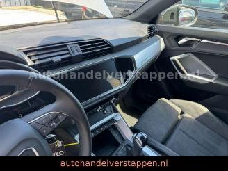 Audi Q3 35 TFSI S-Tronic S line Panorama picture 23