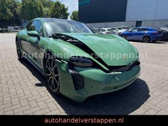 Schadeauto Porsche Taycan Sport Turismo Pano Bose leder Special Col 2022/12