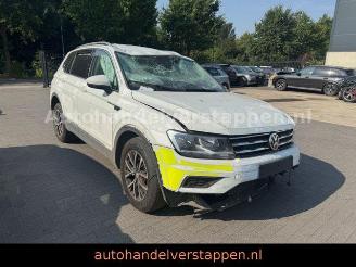 Schadeauto Volkswagen Tiguan Allspace Comfortline 4Motion 147kw 2022/3