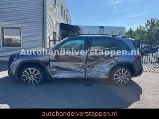 Mercedes EQB 250+ AMG Sport Pano Burm 71KWH VOLL picture 11