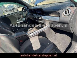Mercedes EQB 250+ AMG Sport Pano Burm 71KWH VOLL picture 25