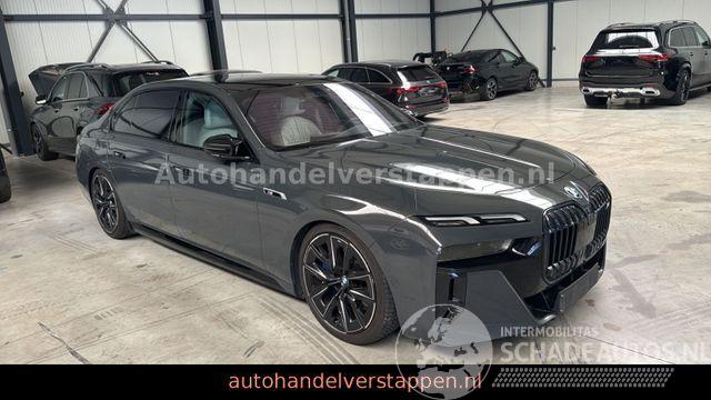 BMW M7 60e xDrive 420KW M Performance VOLL