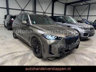 Vaurioauto  passenger cars BMW X5 50e xDrive M Sport Pano Harman AHK LED VOLL 2024/11