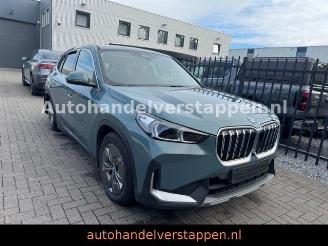 Unfallwagen BMW iX1 30 xDrive 230KW LUXURY Harman LED 2023/11