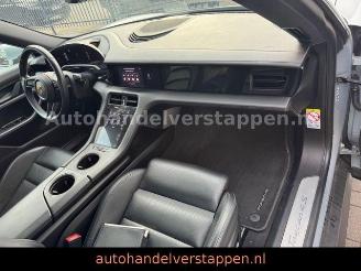 Porsche Taycan 4S 420KW 94KWH Panorama Bose picture 21