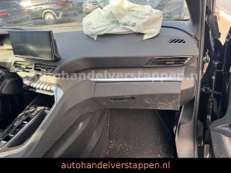 Peugeot 3008 Hybrid 225 Allure Pack 165KW Hybrid picture 9