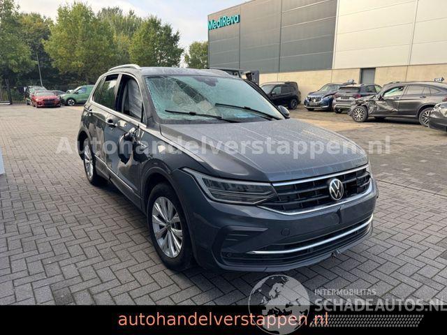 Volkswagen Tiguan Life TSI 110KW CarPlay LED