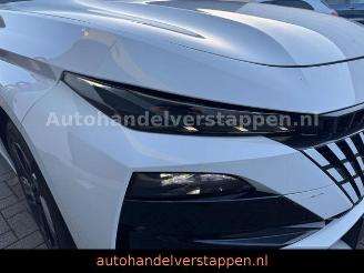 Peugeot 308 Hybrid 145 Style Automatic Facelift picture 8