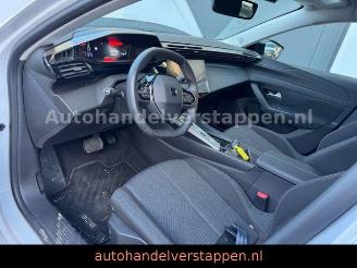 Peugeot 308 Hybrid 145 Style Automatic Facelift picture 12