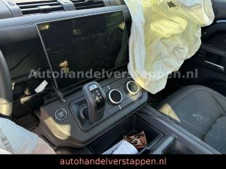 Land Rover Defender 110 X-Dynamic SE 3.0D 183KW BLACK Pack picture 15