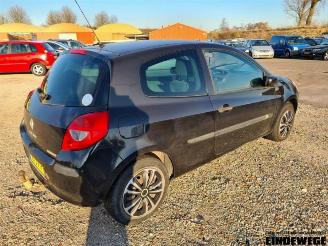 Renault Clio Clio III (BR/CR), Hatchback, 2005 / 2014 1.4 16V picture 3