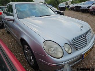 Mercedes E-klasse E (W211), Sedan, 2002 / 2008 2.6 E-240 V6 18V picture 4