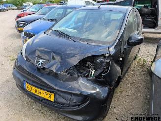 Autoverwertung Peugeot 107 107, Hatchback, 2005 / 2014 1.0 12V 2007/8
