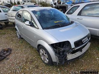 Autoverwertung Audi A2 A2 (8Z0), Hatchback, 2000 / 2005 1.4 16V 2002/2
