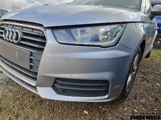 Audi A1 A1 Sportback (8XA/8XF), Hatchback 5-drs, 2011 / 2018 1.0 TFSI Ultra 12V picture 11