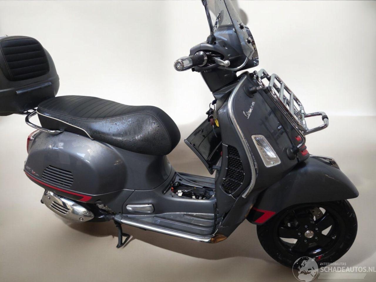 Piaggio  GTS