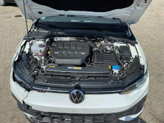 Volkswagen Golf GTI Clubsport*PANO - NAVI - KAM* picture 13