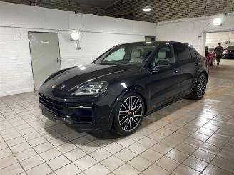 Porsche Cayenne S E-Hybrid Coupe CHRONO/PANO/HUD/360 picture 2