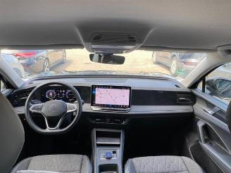 Volkswagen Tiguan 1.5 eTSI DSG Life KAM/NAVI picture 19