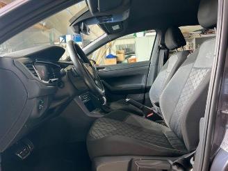 Volkswagen Polo 1.0 TSI DSG R-Line KAM/NAVI picture 14