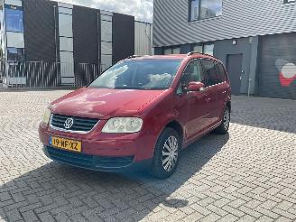 Volkswagen Touran Benzine Airco picture 2