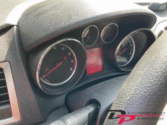 Opel Astra Astra J (PC6/PD6/PE6/PF6), Hatchback 5-drs, 2009 / 2015 1.4 16V ecoFLEX picture 16