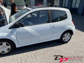 Renault Twingo Twingo II (CN), Hatchback 3-drs, 2007 / 2014 1.2 16V picture 2