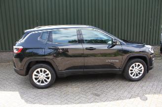 Jeep Compass limited 1.3 T4 picture 3